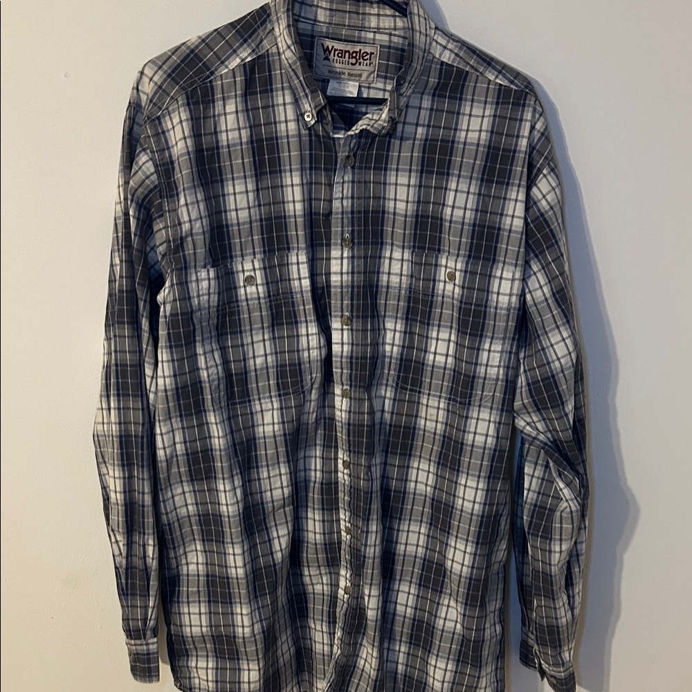 Wrangler Men's Blue and White Plaid Button Down Shirt